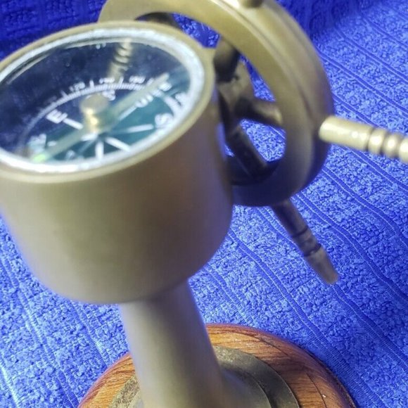 VINTAGE GERMANY DESK PIECE NAVAL BINNACLE AND SHIP’S WHEEL - Picture 9 of 12